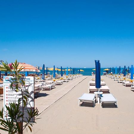 Julius Hotel Golem  Dış mekan fotoğraf