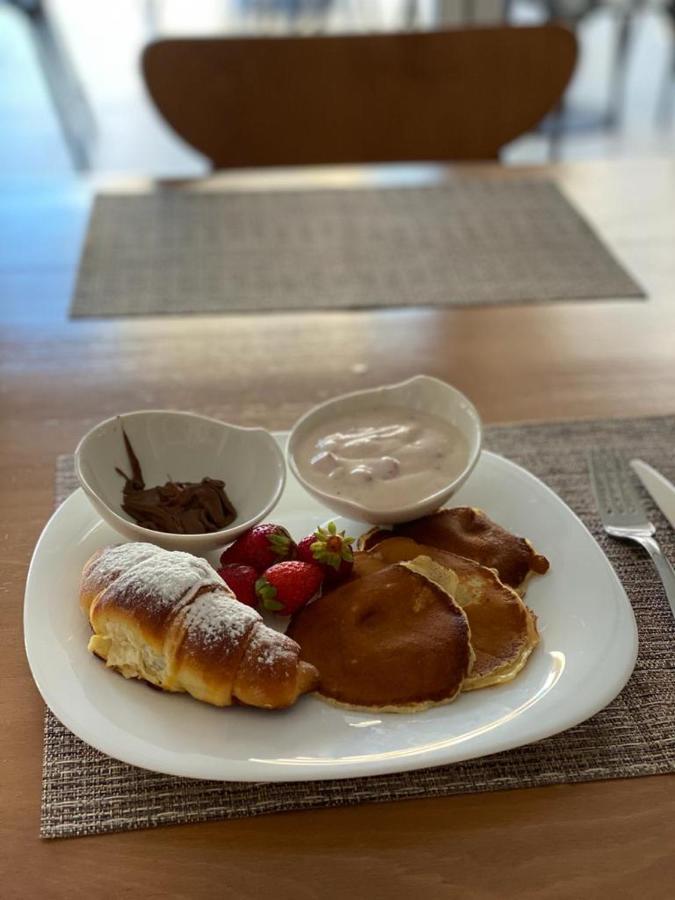 Julius Hotel Golem  Dış mekan fotoğraf