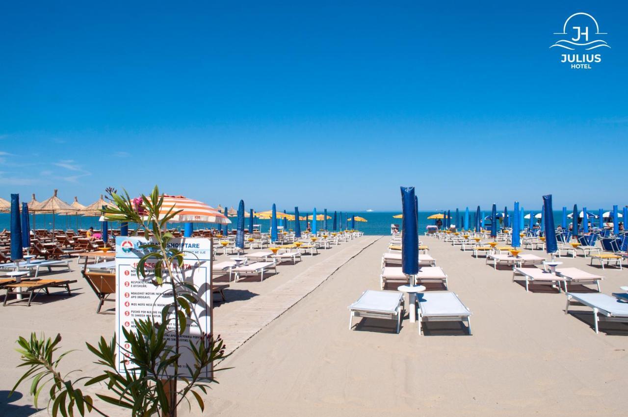 Julius Hotel Golem  Dış mekan fotoğraf