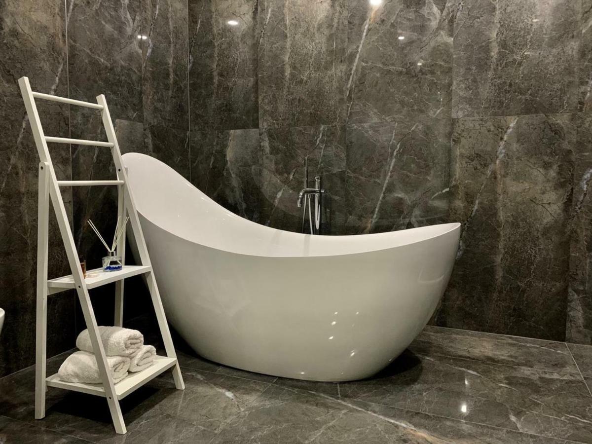 Julius Hotel Golem  Dış mekan fotoğraf